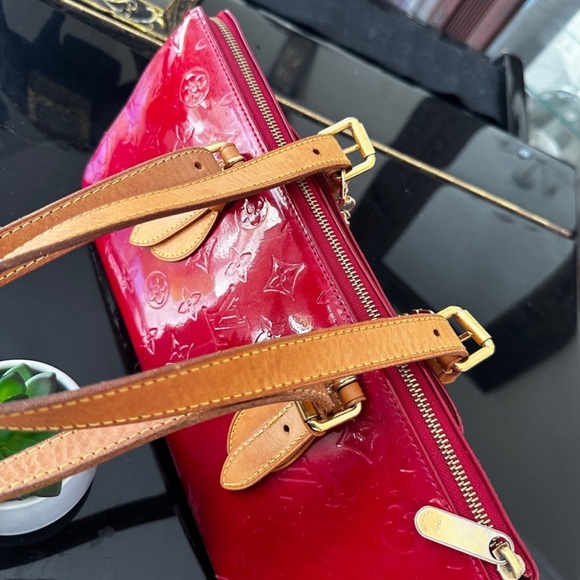 Louis Vuitton vernis rosewood ave Pomme d’amor - Picture 2 of 8